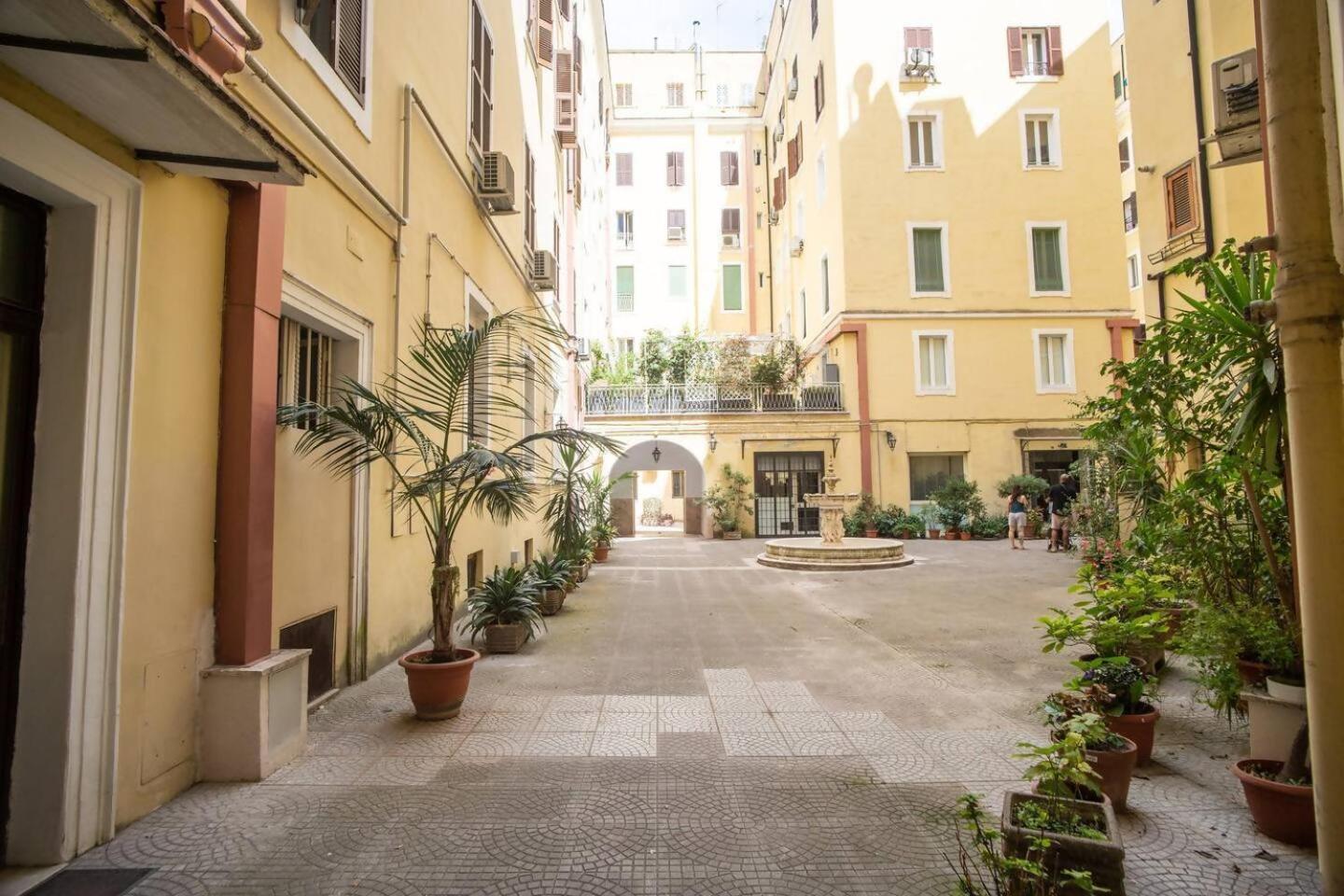 Spacious Apartment Close Vatican Řím Exteriér fotografie