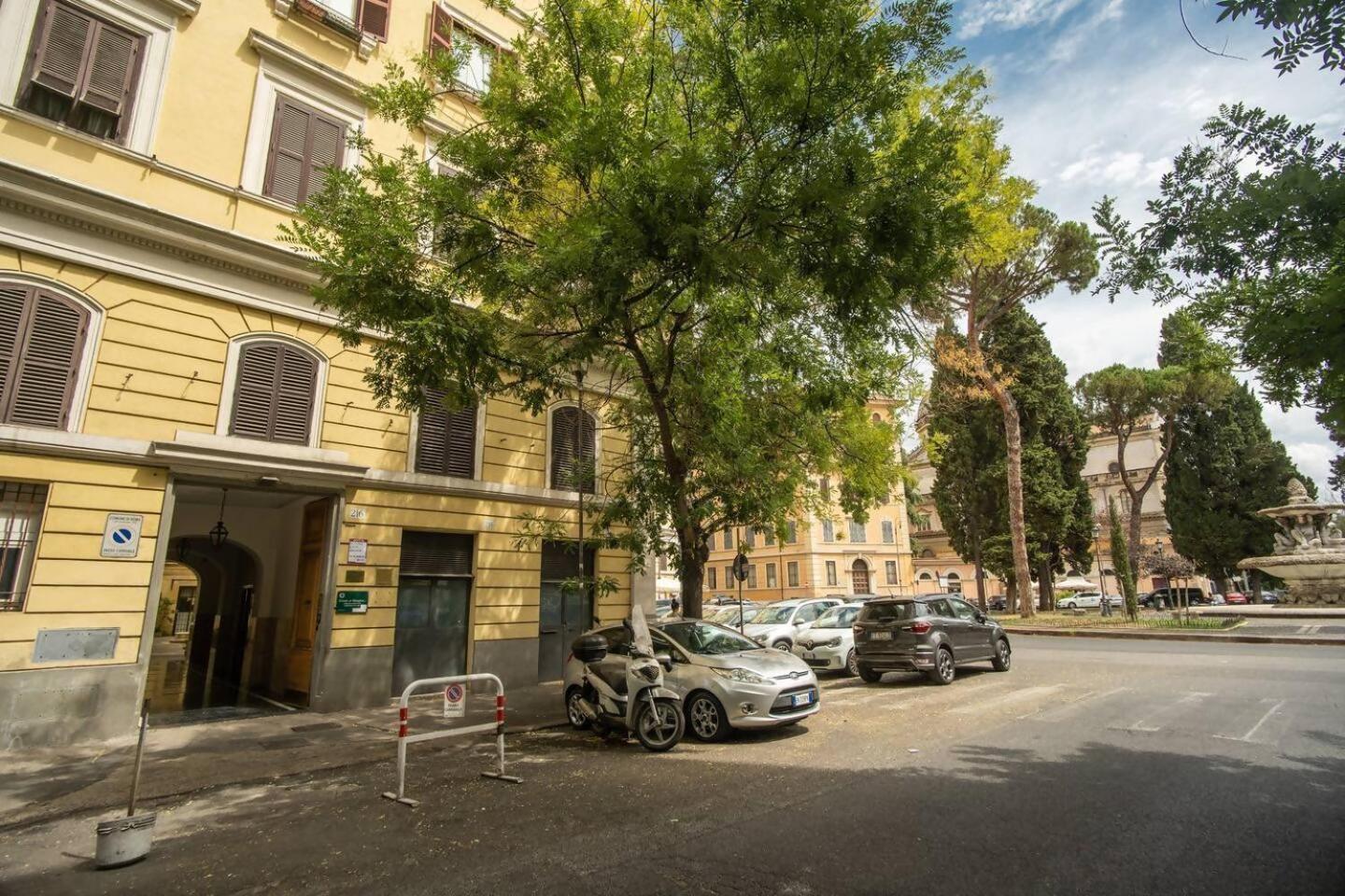 Spacious Apartment Close Vatican Řím Exteriér fotografie